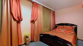 Гостиница Центральная Биробиджан Апартаменты с 2 спальнями (для 4 взрослых)-3